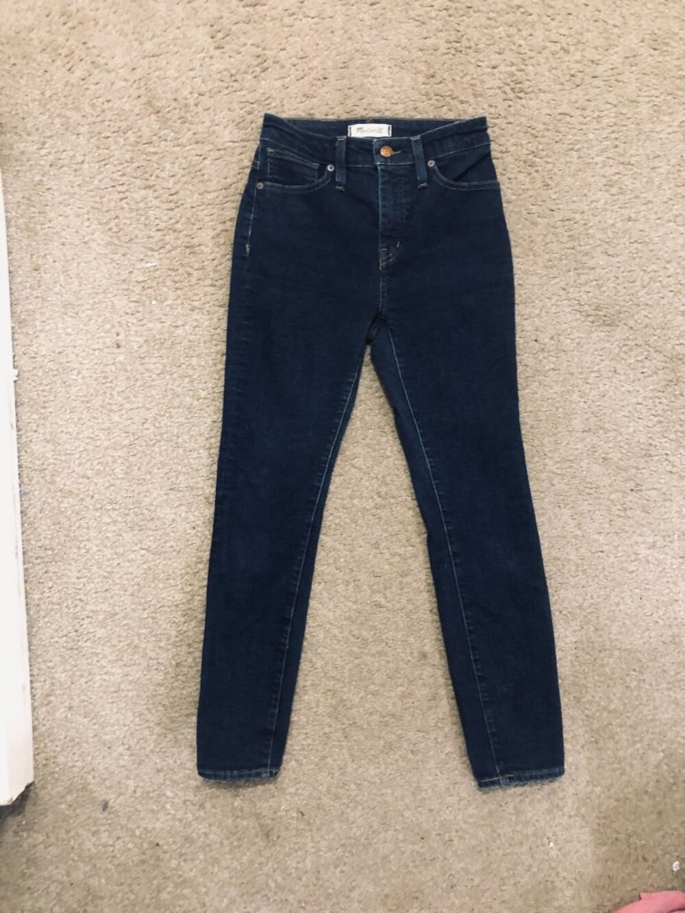 Madewell Curvy High Skinny Jeans in a dark wash. 25P - Picture 2 of 5